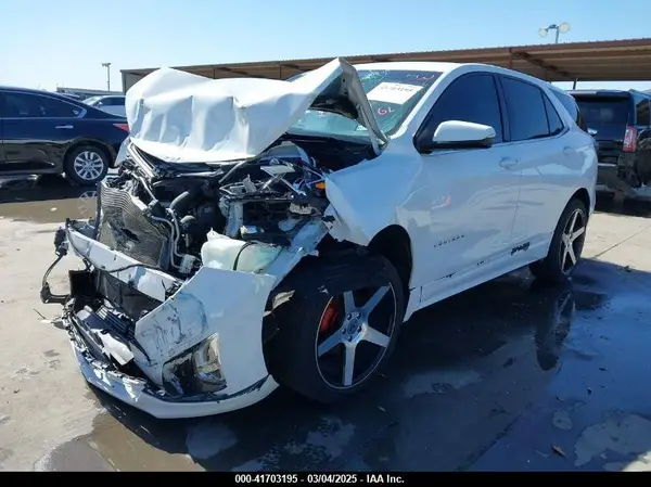 2GNAXUEV9K6240368 2019 CHEVROLET EQUINOX - Image 2