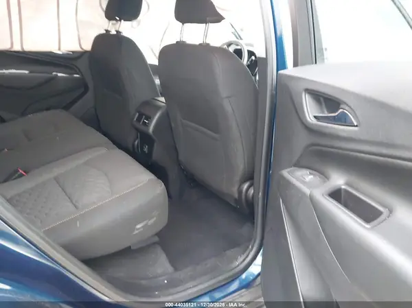2GNAXUEV9K6243027 2019 CHEVROLET EQUINOX - Image 8