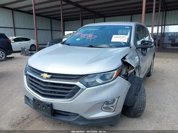 2GNAXUEV9K6260717 2019 CHEVROLET EQUINOX - Image 2