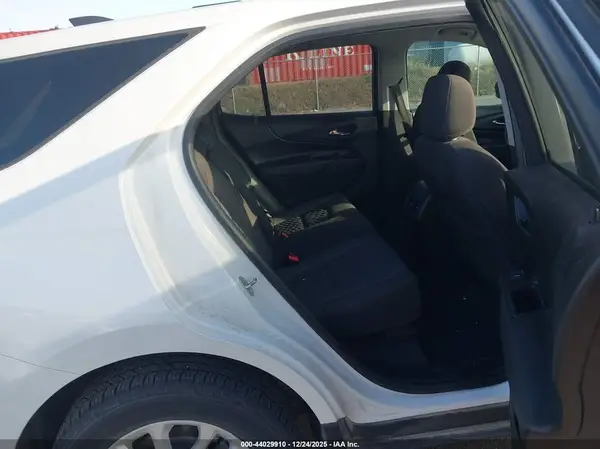 2GNAXUEV9K6293135 2019 CHEVROLET EQUINOX - Image 8