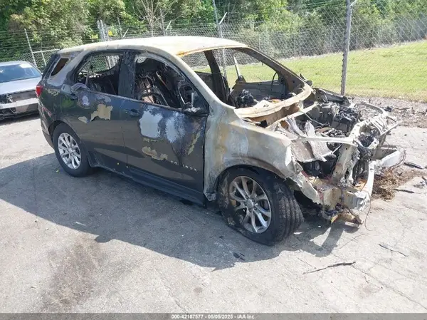 2GNAXUEV9L6215861 2020 CHEVROLET EQUINOX - Image 1