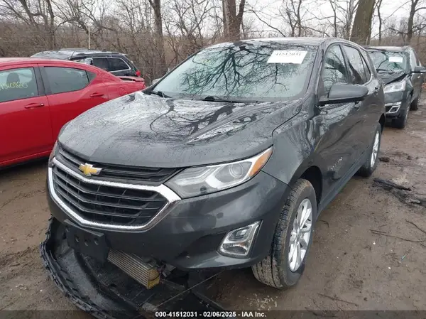 2GNAXUEV9L6229579 2020 CHEVROLET EQUINOX - Image 2