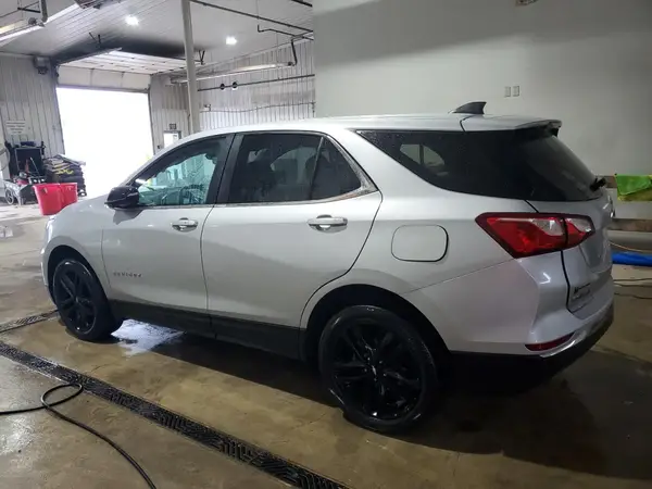 2GNAXUEV9M6100551 2021 CHEVROLET EQUINOX - Image 2
