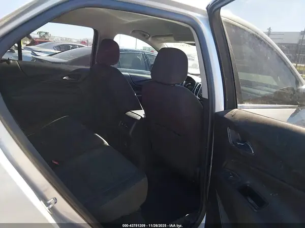 2GNAXUEV9M6121500 2021 CHEVROLET EQUINOX - Image 8