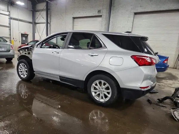 2GNAXUEV9M6128009 2021 CHEVROLET EQUINOX - Image 2