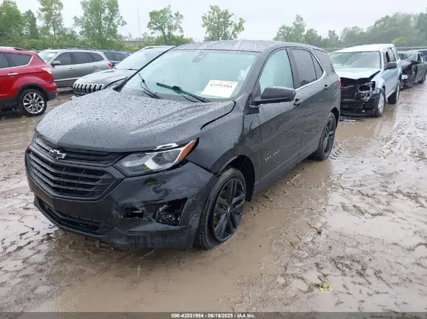 2GNAXUEV9M6133095 2021 CHEVROLET EQUINOX - Image 2
