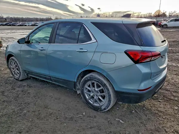 2GNAXUEV9N6110644 2022 CHEVROLET EQUINOX - Image 2