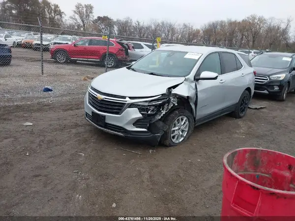 2GNAXUEV9N6122003 2022 CHEVROLET EQUINOX - Image 2
