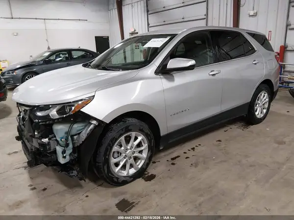 2GNAXUEVXK6137525 2019 CHEVROLET EQUINOX - Image 2