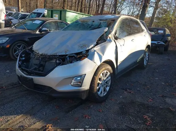 2GNAXUEVXK6162375 2019 CHEVROLET EQUINOX - Image 2