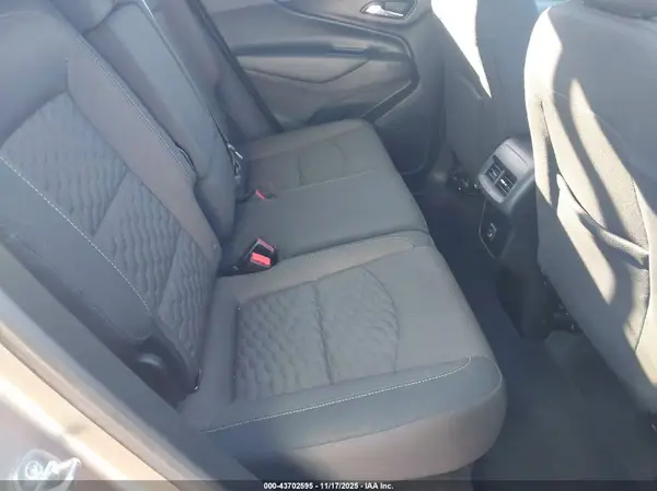 2GNAXUEVXK6181783 2019 CHEVROLET EQUINOX - Image 8