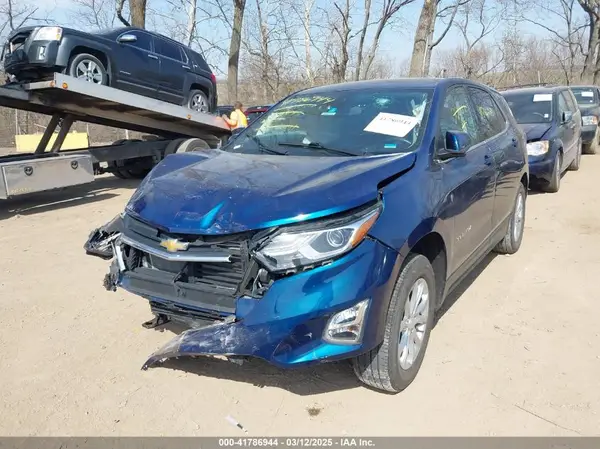 2GNAXUEVXL6222091 2020 CHEVROLET EQUINOX - Image 2