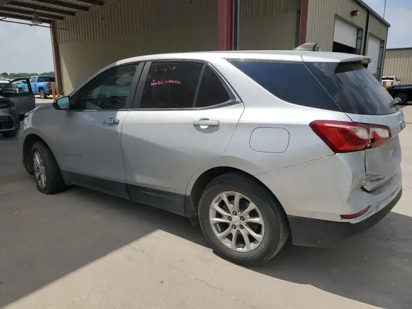 2GNAXUEVXM6160970 2021 CHEVROLET EQUINOX - Image 2