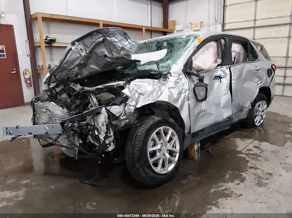2GNAXUEVXN6103878 2022 CHEVROLET EQUINOX - Image 2