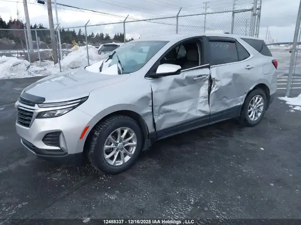 2GNAXUEVXN6109275 2022 CHEVROLET EQUINOX - Image 2
