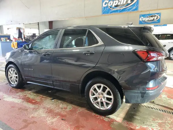 2GNAXUEVXN6151087 2022 CHEVROLET EQUINOX - Image 2