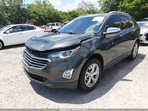 2GNAXVEV0J6253000 2018 CHEVROLET EQUINOX - Image 2
