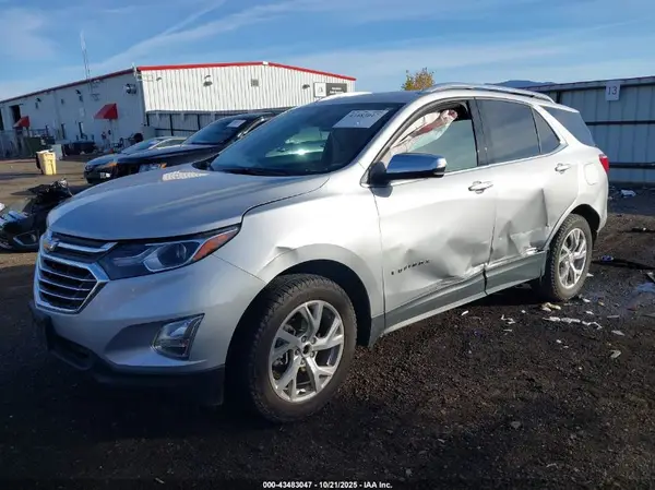 2GNAXVEV1J6196158 2018 CHEVROLET EQUINOX - Image 2