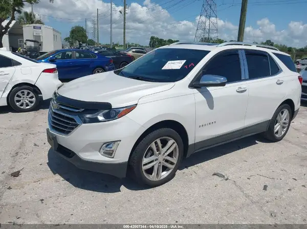2GNAXVEV1J6242460 2018 CHEVROLET EQUINOX - Image 2
