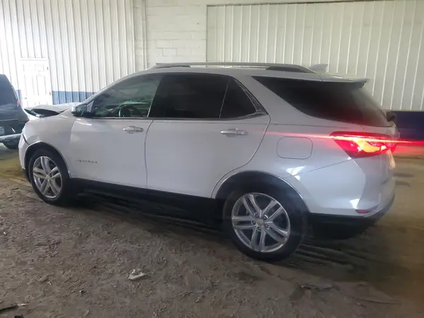 2GNAXVEV2J6101607 2018 CHEVROLET EQUINOX - Image 2