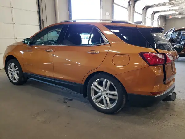 2GNAXVEV4J6105724 2018 CHEVROLET EQUINOX - Image 2