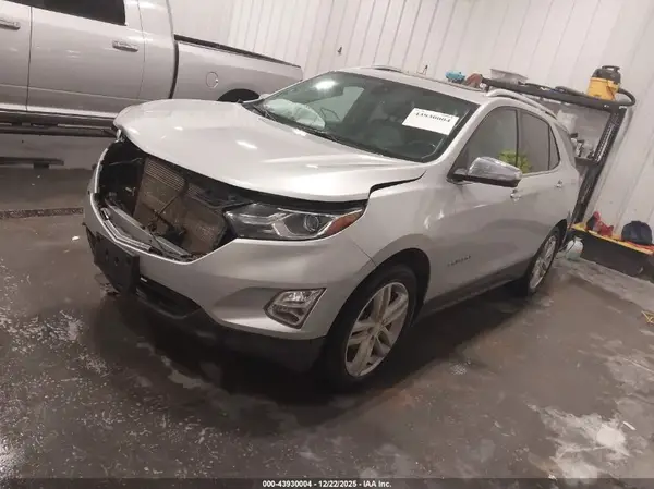 2GNAXVEV4J6113886 2018 CHEVROLET EQUINOX - Image 2