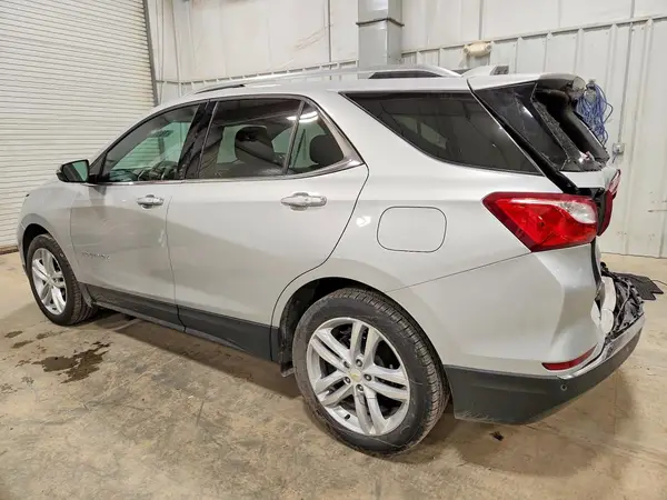 2GNAXVEV4J6225815 2018 CHEVROLET EQUINOX - Image 2