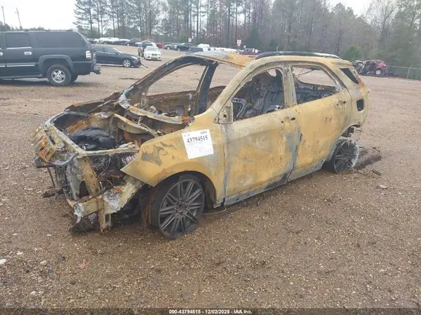 2GNAXVEV5J6100371 2018 CHEVROLET EQUINOX - Image 2