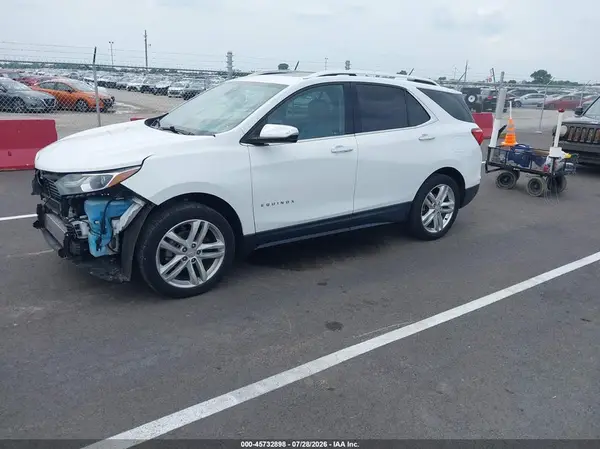 2GNAXVEV5J6101214 2018 CHEVROLET EQUINOX - Image 2