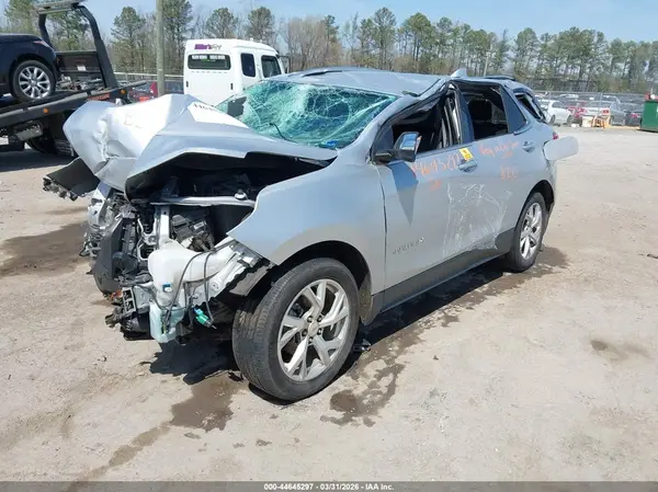 2GNAXVEV5J6101374 2018 CHEVROLET EQUINOX - Image 2