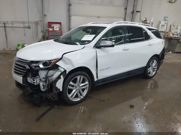 2GNAXVEV5J6117543 2018 CHEVROLET EQUINOX - Image 2