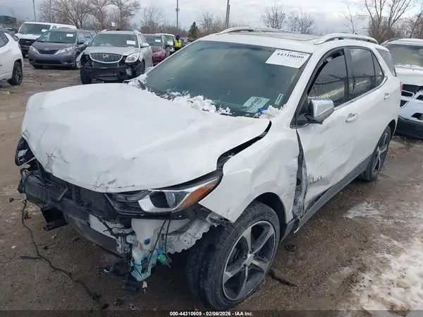 2GNAXVEV5J6137405 2018 CHEVROLET EQUINOX - Image 2