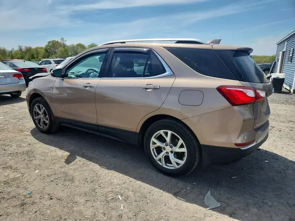2GNAXVEV5J6176267 2018 CHEVROLET EQUINOX - Image 2