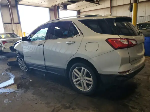 2GNAXVEV5J6209686 2018 CHEVROLET EQUINOX - Image 2