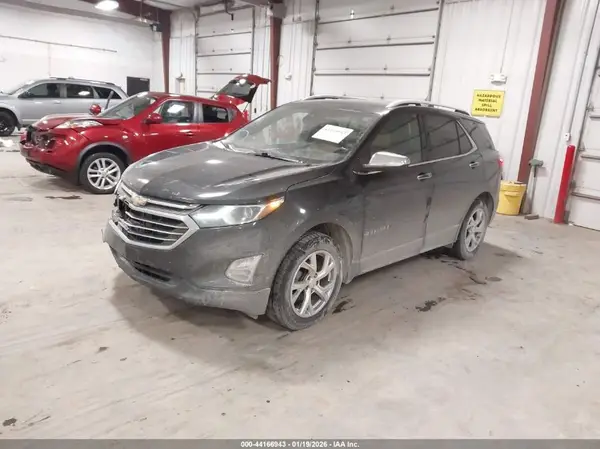 2GNAXVEV5J6280693 2018 CHEVROLET EQUINOX - Image 2