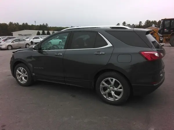 2GNAXVEV5J6281956 2018 CHEVROLET EQUINOX - Image 2