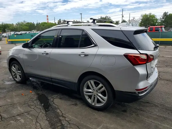 2GNAXVEV6J6135520 2018 CHEVROLET EQUINOX - Image 2