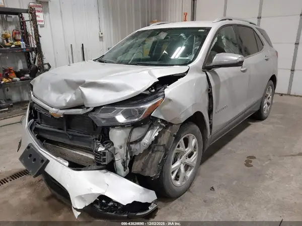 2GNAXVEV6J6291301 2018 CHEVROLET EQUINOX - Image 2