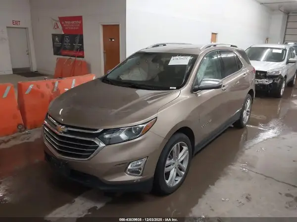 2GNAXVEV7J6186735 2018 CHEVROLET EQUINOX - Image 2