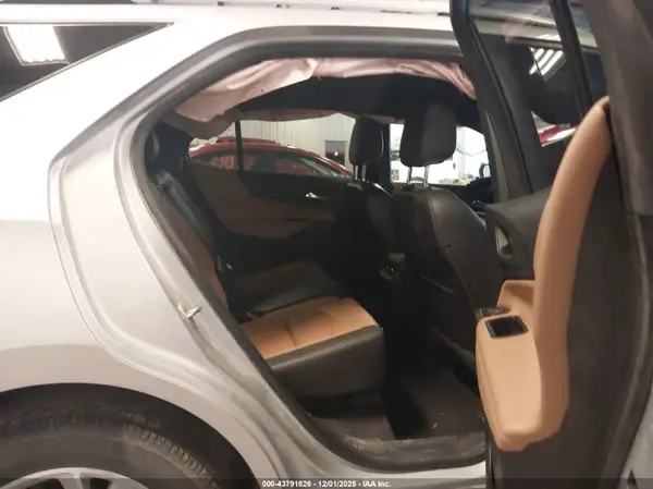 2GNAXVEV7J6218261 2018 CHEVROLET EQUINOX - Image 8