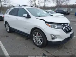 2GNAXVEV8J6110621 2018 CHEVROLET EQUINOX
