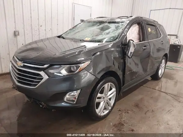 2GNAXVEV8J6130674 2018 CHEVROLET EQUINOX - Image 2