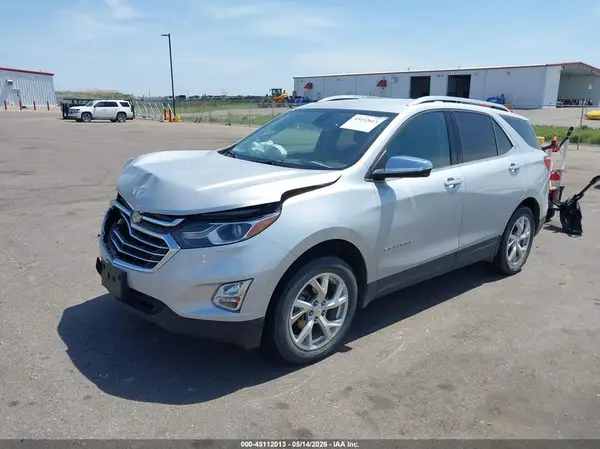 2GNAXVEV8J6269266 2018 CHEVROLET EQUINOX - Image 2