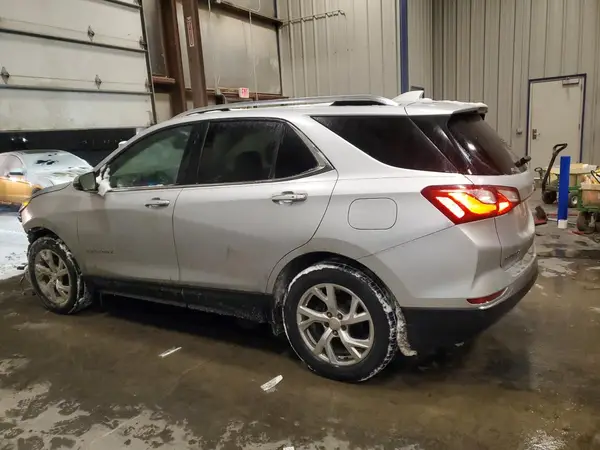 2GNAXVEV9J6105685 2018 CHEVROLET EQUINOX - Image 2