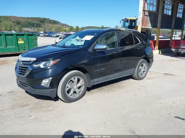 2GNAXVEV9J6160895 2018 CHEVROLET EQUINOX - Image 2