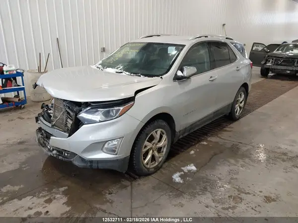 2GNAXVEV9J6283242 2018 CHEVROLET EQUINOX - Image 2
