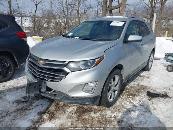 2GNAXVEV9J6307474 2018 CHEVROLET EQUINOX - Image 2