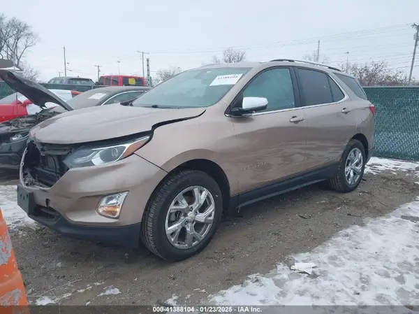 2GNAXVEV9J6323108 2018 CHEVROLET EQUINOX - Image 2