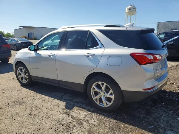 2GNAXVEVXJ6289311 2018 CHEVROLET EQUINOX - Image 2