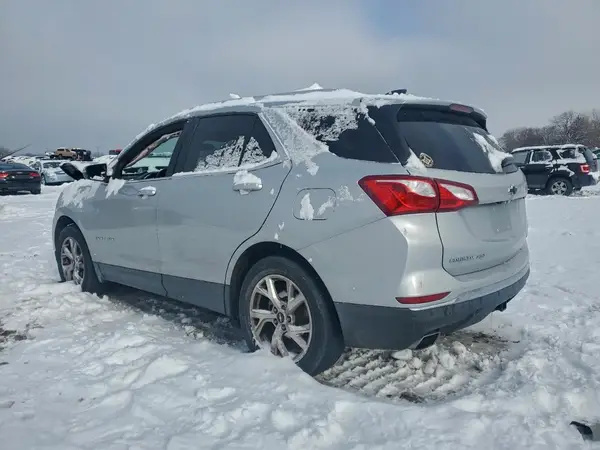 2GNAXVEX3K6122694 2019 CHEVROLET EQUINOX - Image 2